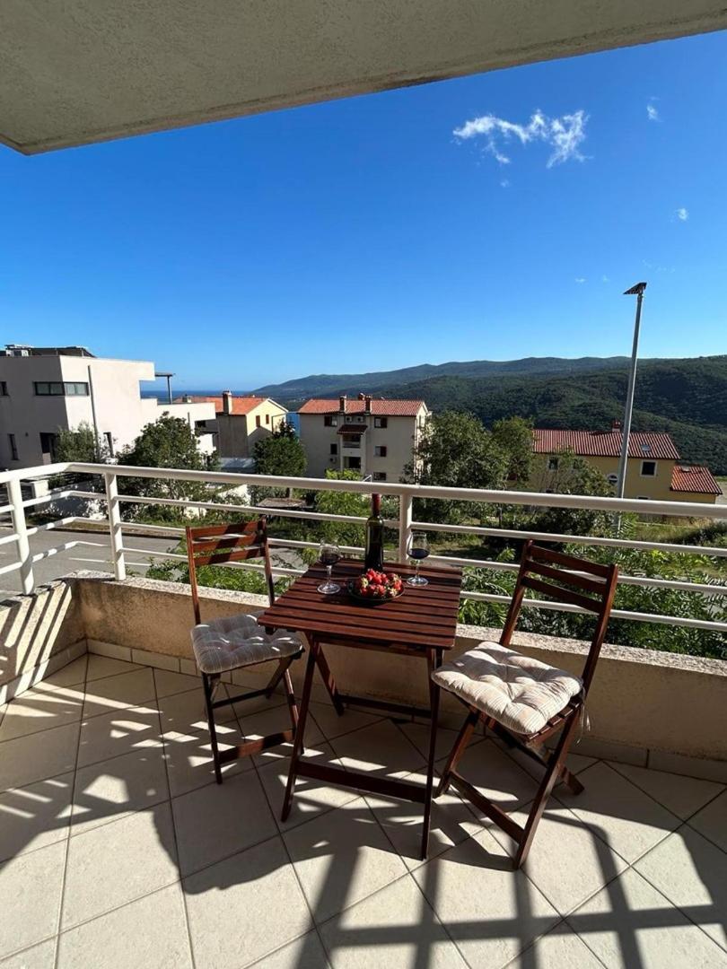 Gorgeous Biserka Apartment Near The Sea Rabac Eksteriør bilde